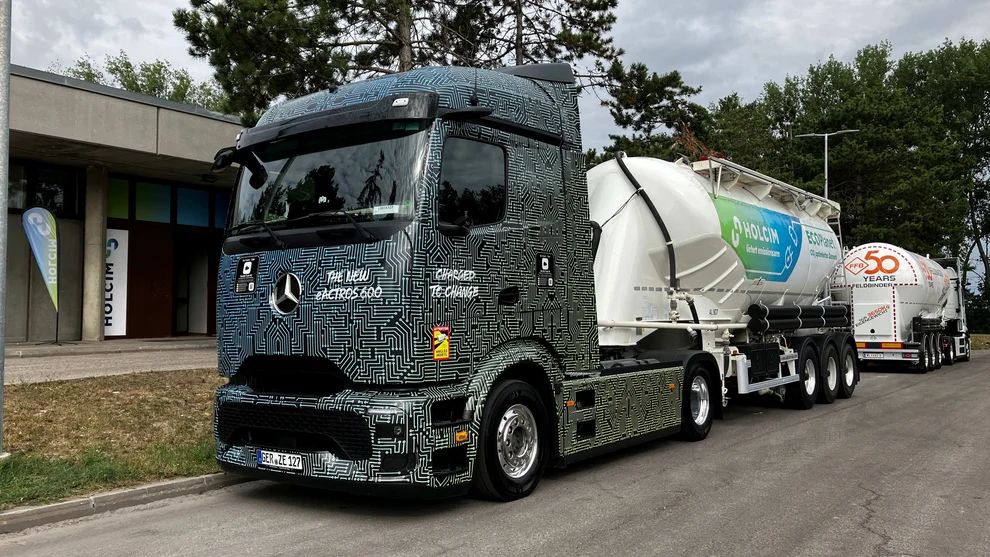 daimler-truck_etruck-1.jpg