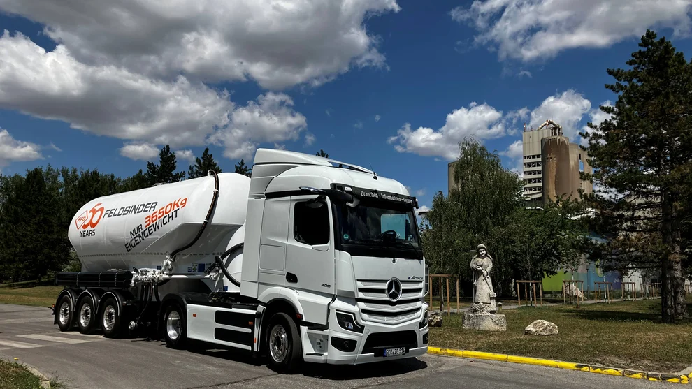 daimler-truck_etruck-3.jpg