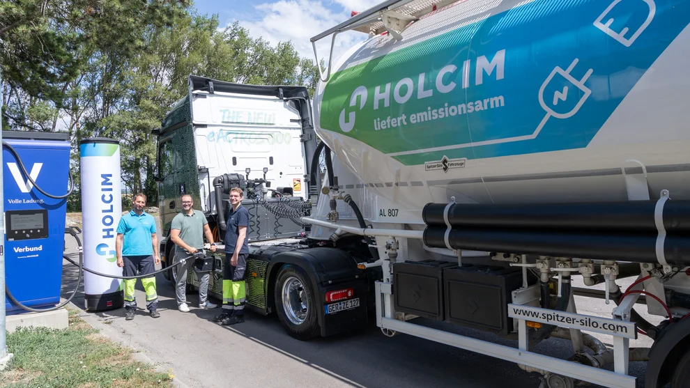 holcim-osterreich_holcim-team-etruck-ladestation.jpg